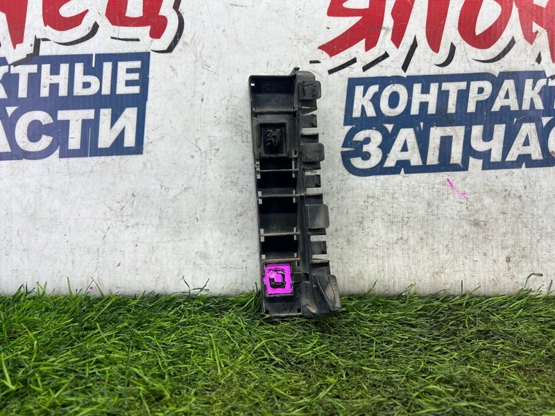 Крепление бампера HONDA STEPWGN RK1 R20A заднее левое (б/у)