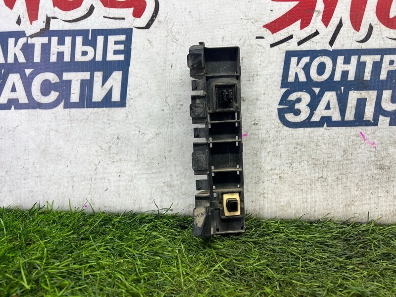 Крепление бампера HONDA STEPWGN RK1 R20A заднее правое (б/у)