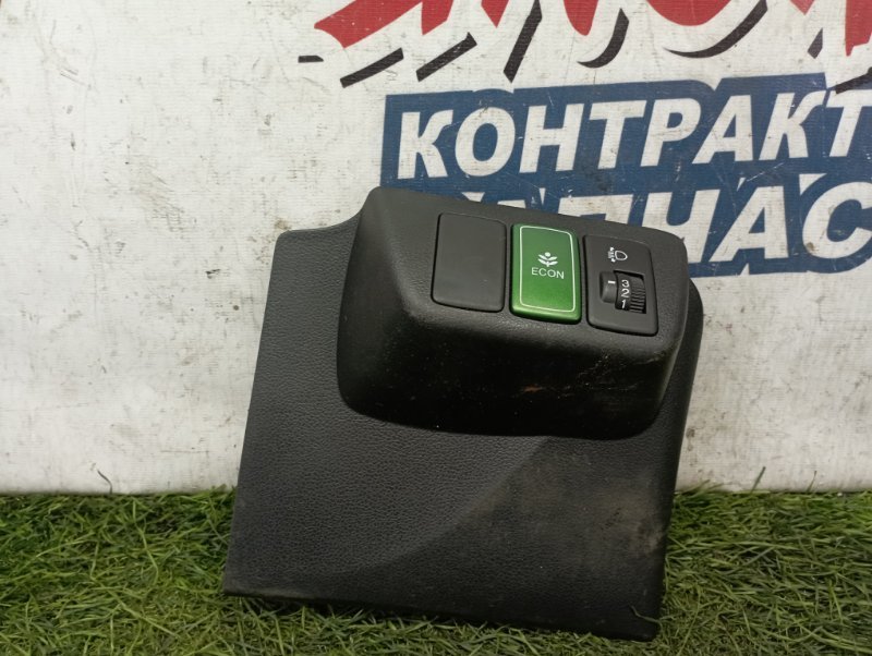 Консоль под рулевой колонкой HONDA FIT GP1 LDA (б/у)