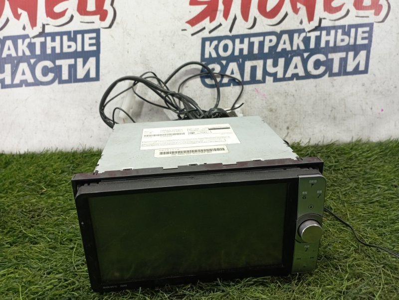 Магнитола TOYOTA (б/у) Магнитола TOYOTA (б/у)