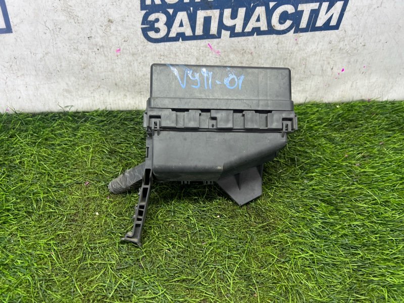 Блок предохранителей под капот NISSAN AD VY11 QG13DE (б/у)