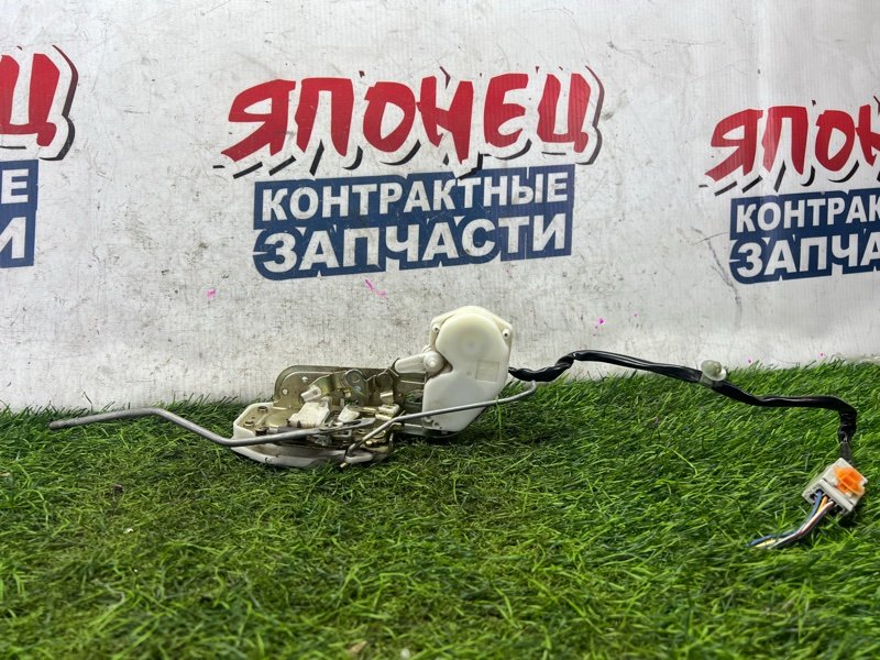 Замок двери HONDA STEPWGN RF2 B20B передний правый (б/у)