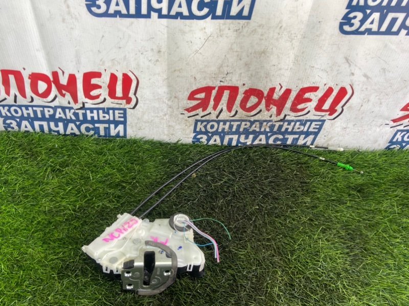 Замок двери TOYOTA RACTIS NCP125 1NZ-FE передний правый (б/у)