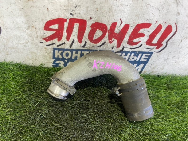 Патрубок интеркулера TOYOTA HIACE KZH106 1KZ-TE (б/у)
