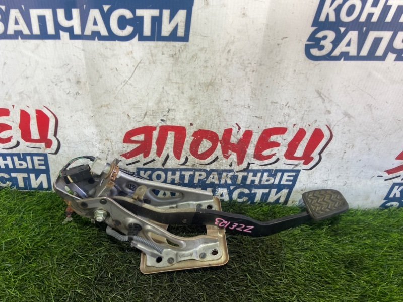 Педаль тормоза TOYOTA COROLLA FIELDER ZZE123 2ZZ-GE (б/у)