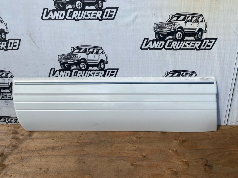 Накладка на дверь TOYOTA LAND CRUISER UZJ100 2UZ-FE передняя левая (б/у)