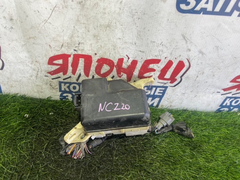 Блок предохранителей под капот Toyota RAUM NCZ20 1NZ-FE (б/у)