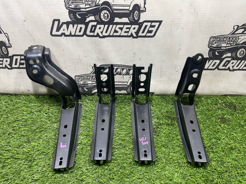 КРЕПЛЕНИЕ ПОДНОЖКИ TOYOTA LAND CRUISER UZJ100 2UZ-FE левое (б/у)