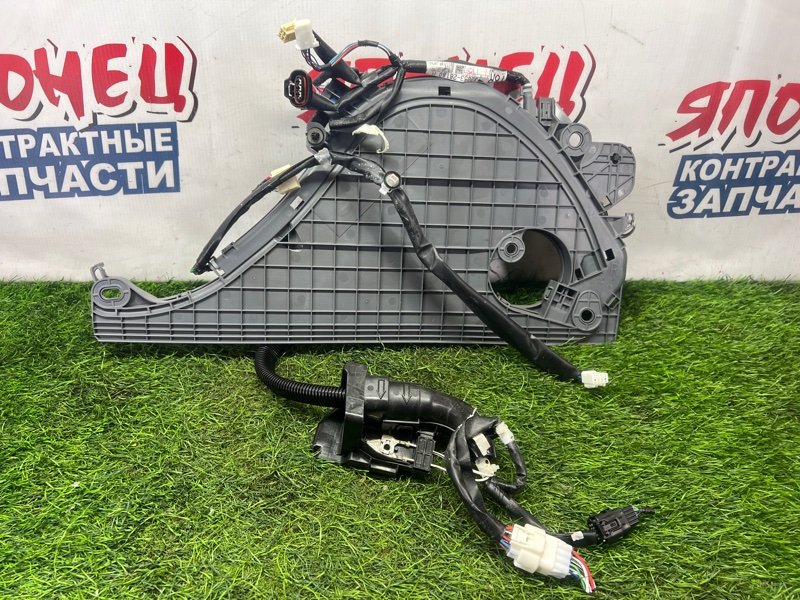 Проводка двери TOYOTA VOXY ZRR75 3ZR-FE задняя правая (б/у)