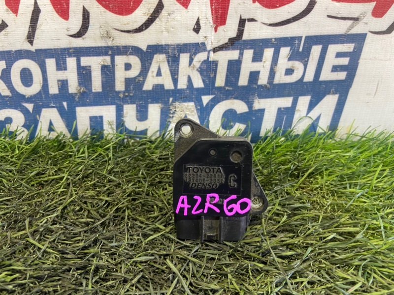 Расходомер воздушный Toyota NOAH AZR60 1AZ-FSE (б/у)