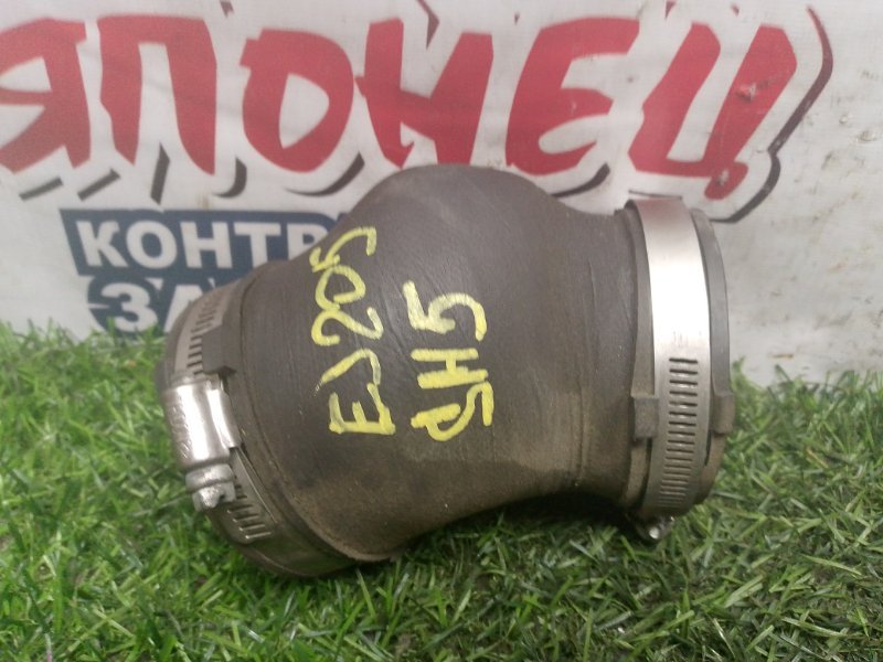 Патрубок интеркулера SUBARU FORESTER SH5 EJ205 (б/у)