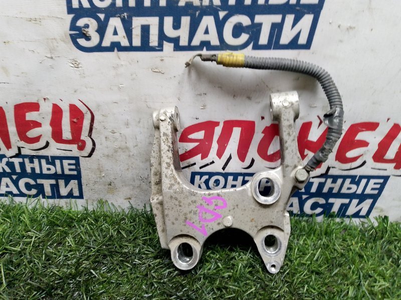 Кронштейн опоры двигателя HONDA FIT GD1 L13A левый (б/у)