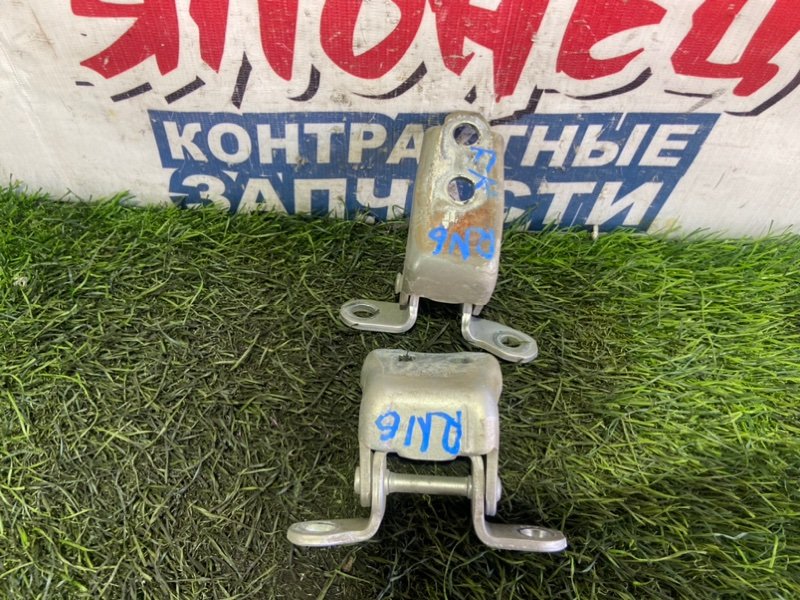 Петля двери HONDA STREAM RN6 R18A передняя правая (б/у)
