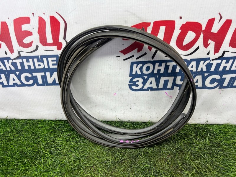 Молдинг крыши TOYOTA WISH ZGE20 2ZR-FAE (б/у)