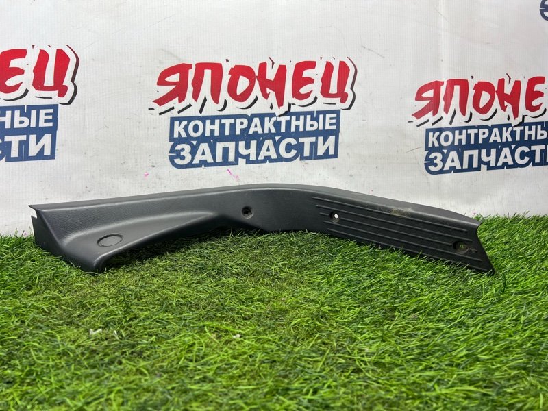 Накладка на порог TOYOTA TOWN ACE S402M 3SZ-VE передняя левая (б/у)