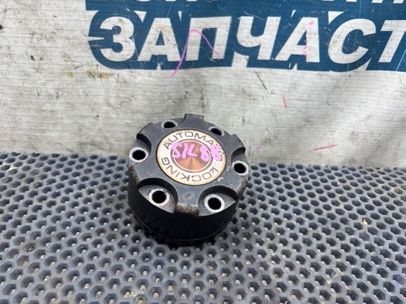 Хаб автоматический NISSAN VANETTE SE28MN R2 (б/у)