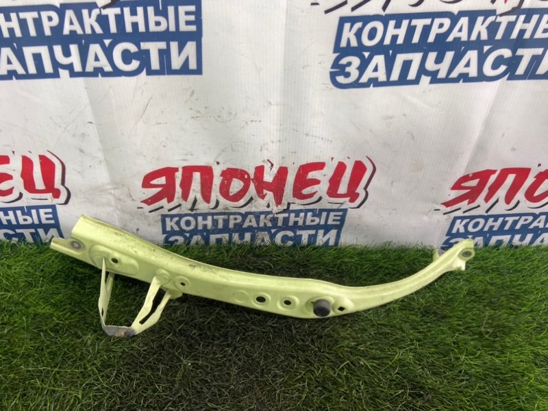 Планка радиатора TOYOTA PORTE NCP141 1NZ-FE передняя правая (б/у)