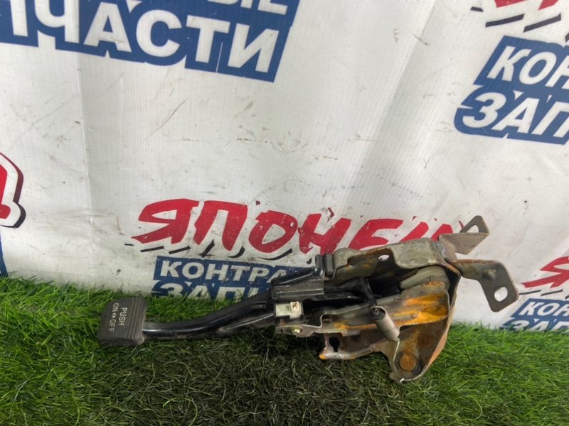 Педаль ручника TOYOTA MARK II GX110 1G-FE (б/у)