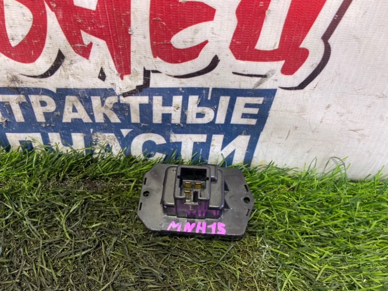 Реостат печки TOYOTA ALPHARD MNH15 1MZ-FE (б/у)