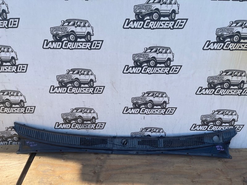 Планка под дворники TOYOTA LAND CRUISER HDJ101 1HD-FTE (б/у)