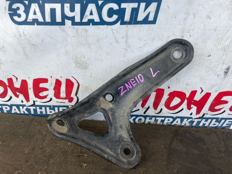 Крепление балки подвески TOYOTA WISH ZNE10 1ZZ-FE переднее левое (б/у)