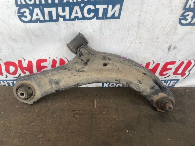 Рычаг нижний NISSAN TIIDA C11 HR15DE передний правый (б/у)