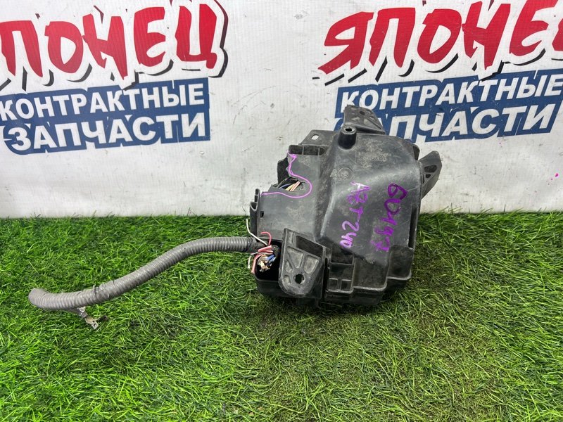 Блок предохранителей под капот TOYOTA ALLION AZT240 1AZ-FSE (б/у)