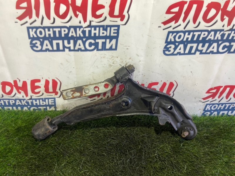 Рычаг нижний NISSAN LIBERTY RM12 QR20DE передний правый (б/у)