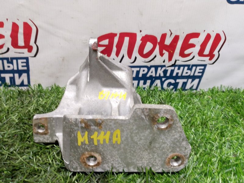 Кронштейн опоры двигателя DAIHATSU STORIA M111A K3-VE задний (б/у)