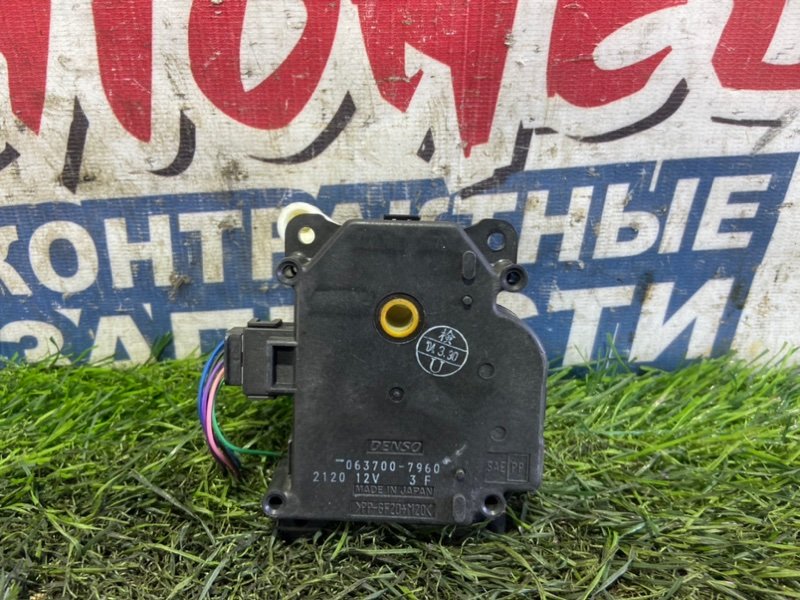 Сервопривод заслонок печки TOYOTA PRIUS NHW20 1NZ-FXE (б/у)