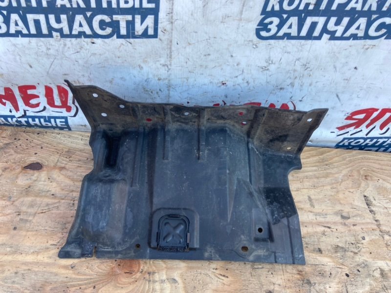 Защита двигателя MITSUBISHI OUTLANDER CW5W 4B12 правая (б/у)