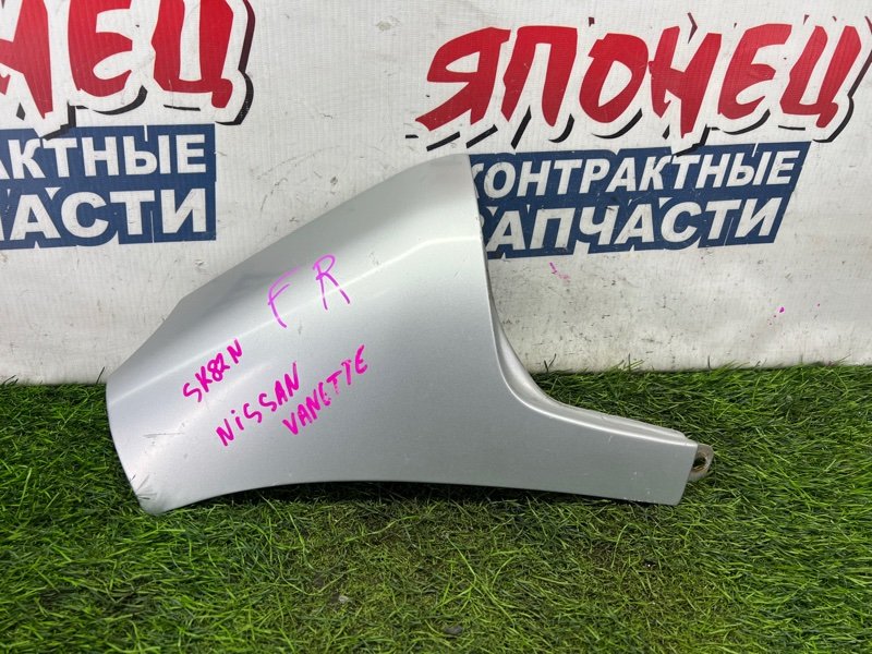 Щека MAZDA BONGO SK82M F8 передняя правая (б/у)