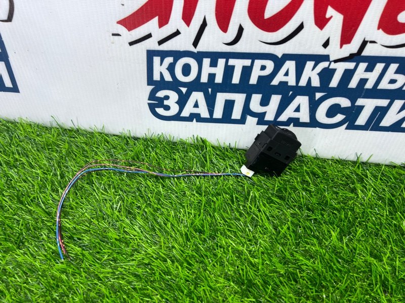 Кнопка корректора фар NISSAN X-TRAIL NT30 QR20DE (б/у)