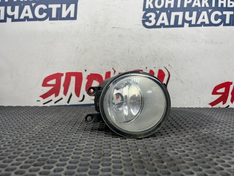 Туманка TOYOTA WISH ZGE25 2ZR-FAE 2011 правая (б/у)