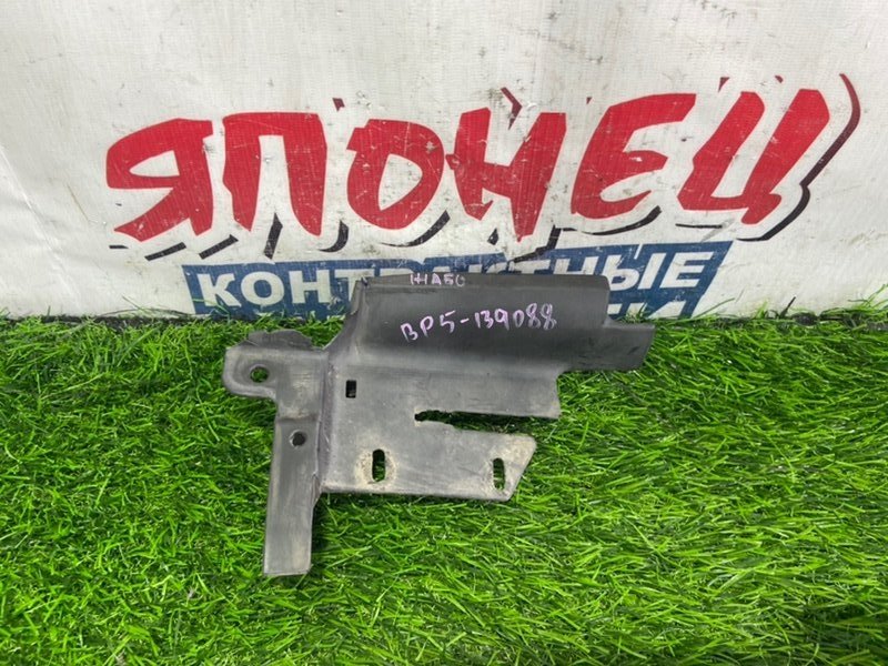 Уголок решетки под дворники SUBARU LEGACY BP5 EJ203 правый (б/у)