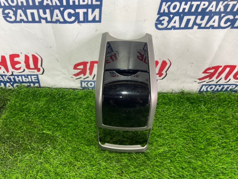Подстаканник TOYOTA PRIUS NHW20 1NZ-FXE (б/у)