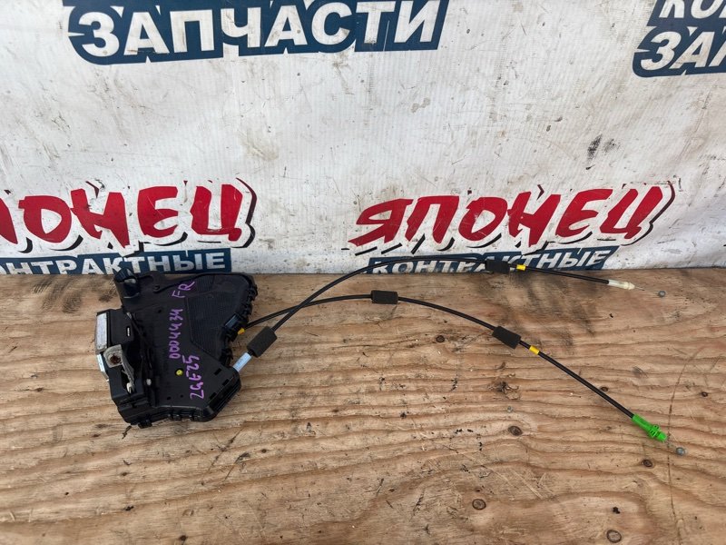 Замок двери TOYOTA WISH ZGE25 2ZR-FAE передний правый (б/у)