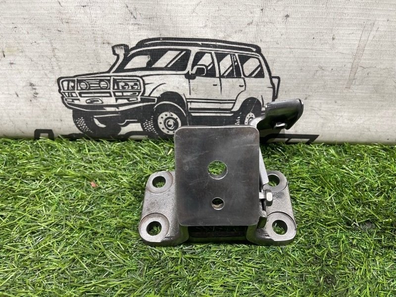 Кронштейн опоры двигателя TOYOTA LAND CRUISER HZJ81 1HZ левый (б/у)