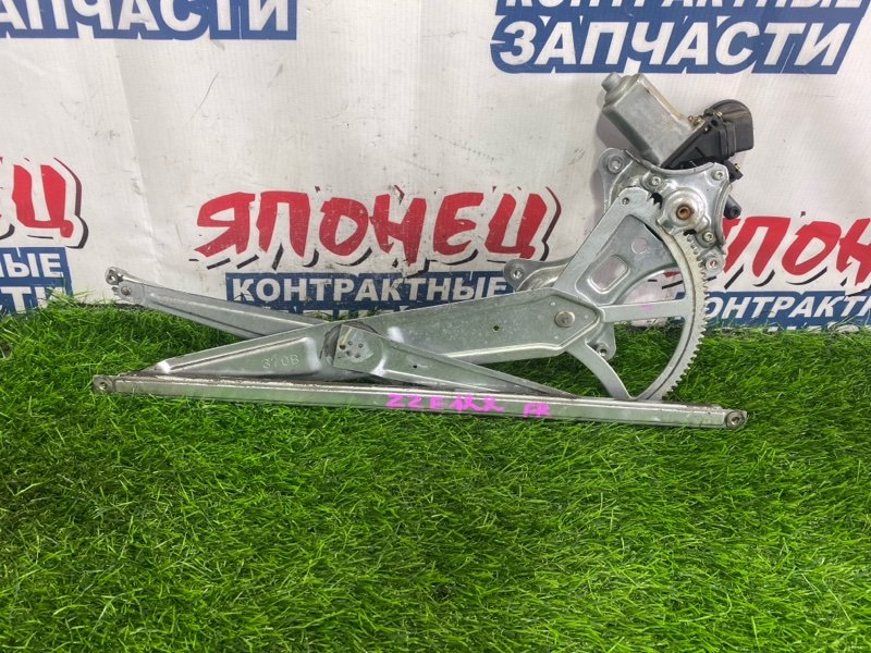 Стеклоподъемник TOYOTA COROLLA  SPACIO ZZE122 1ZZ-FE передний правый (б/у)