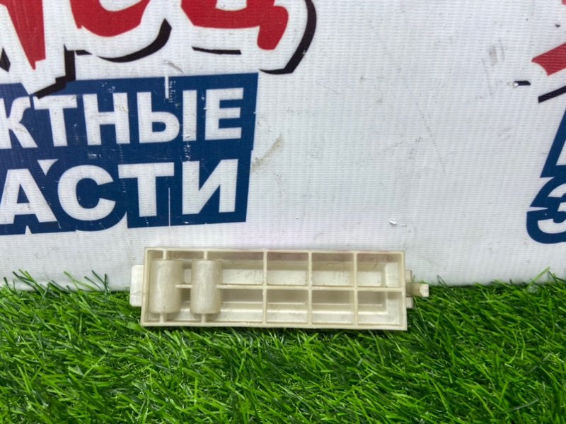 Крышка салонного фильтра HONDA CR-V RD5 K20A (б/у)