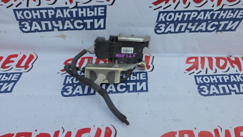 Блок управления топливным насосом TOYOTA RACTIS NCP125 1NZ-FE 2012 (б/у)