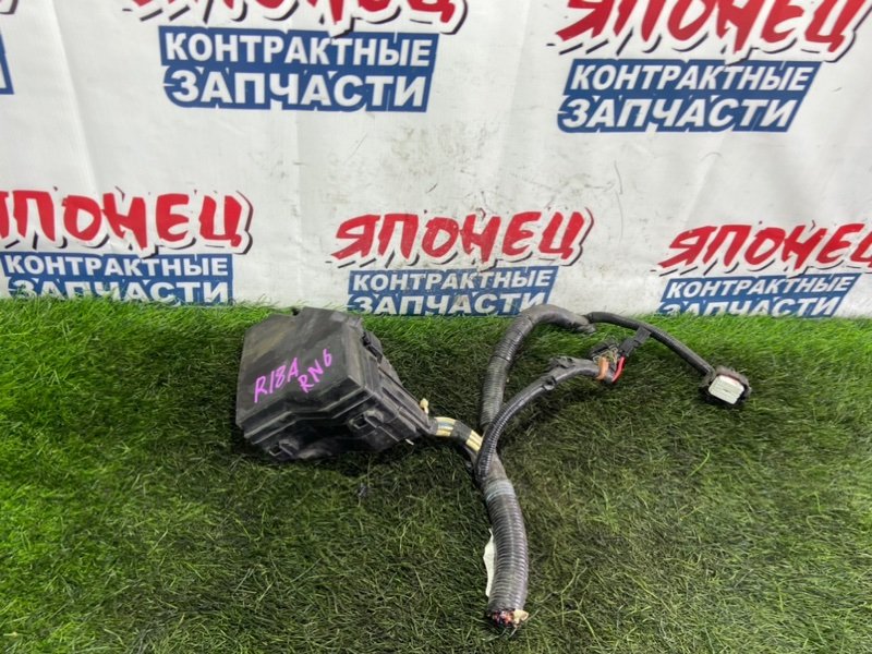 Блок предохранителей под капот HONDA STREAM RN6 R18A (б/у)