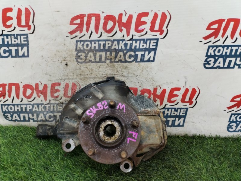 Ступица MAZDA BONGO SK82M F8 передняя правая (б/у)