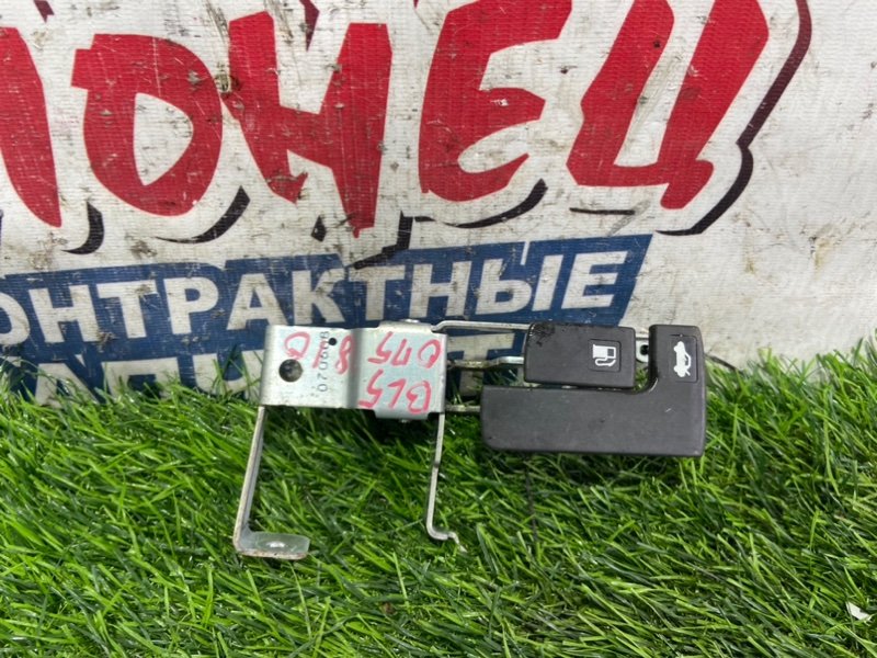 Ручка открывания багажника SUBARU LEGACY BL5 EJ203 (б/у)