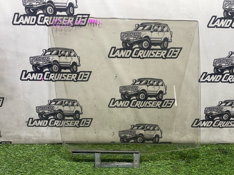 Стекло двери TOYOTA LAND CRUISER FZJ80 1FZ-FE заднее правое (б/у)