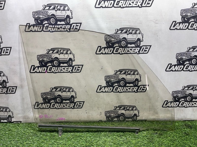 Стекло двери TOYOTA LAND CRUISER FZJ80 1FZ-FE переднее правое (б/у)
