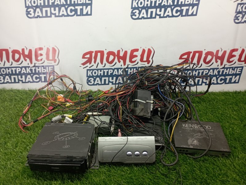 Магнитола (б/у) Магнитола (б/у)