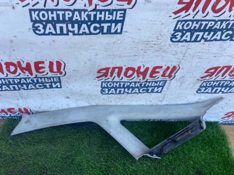 Накладка на стойку кузова TOYOTA ESTIMA AHR10 2AZ-FXE передняя левая (б/у)