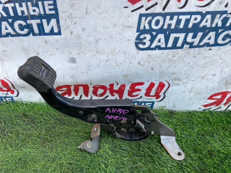 Педаль ручника TOYOTA ESTIMA AHR10 2AZ-FXE (б/у)
