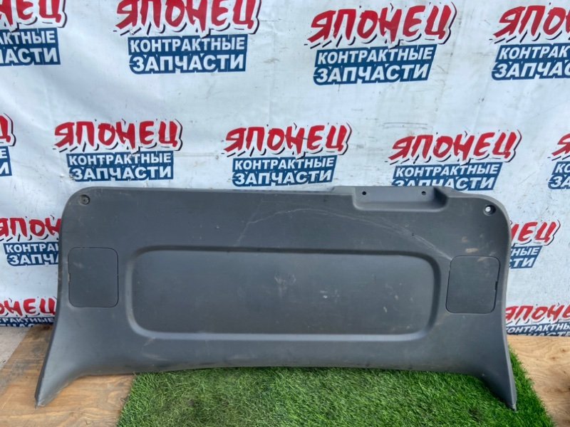 Обшивка двери багажника TOYOTA ESTIMA AHR10 2AZ-FXE (б/у)